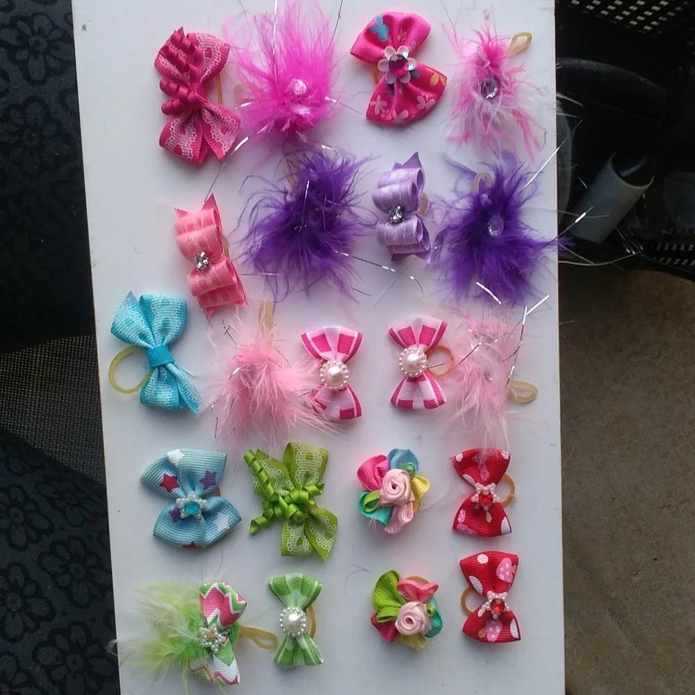 N/A feather ribbons